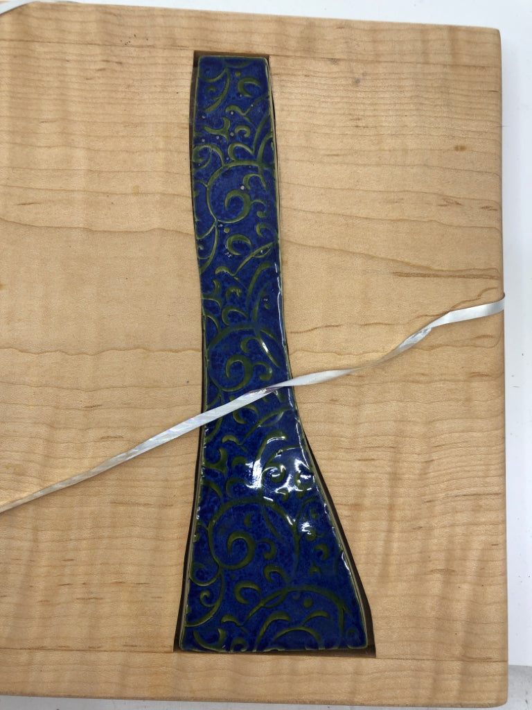 WOOD CHEESE BOARD W DARK BLUE POTTERY SERVER.