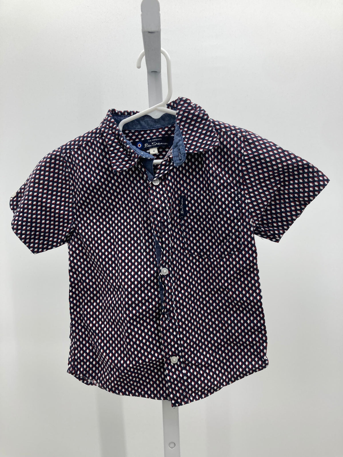 RED WHITE PLAID.