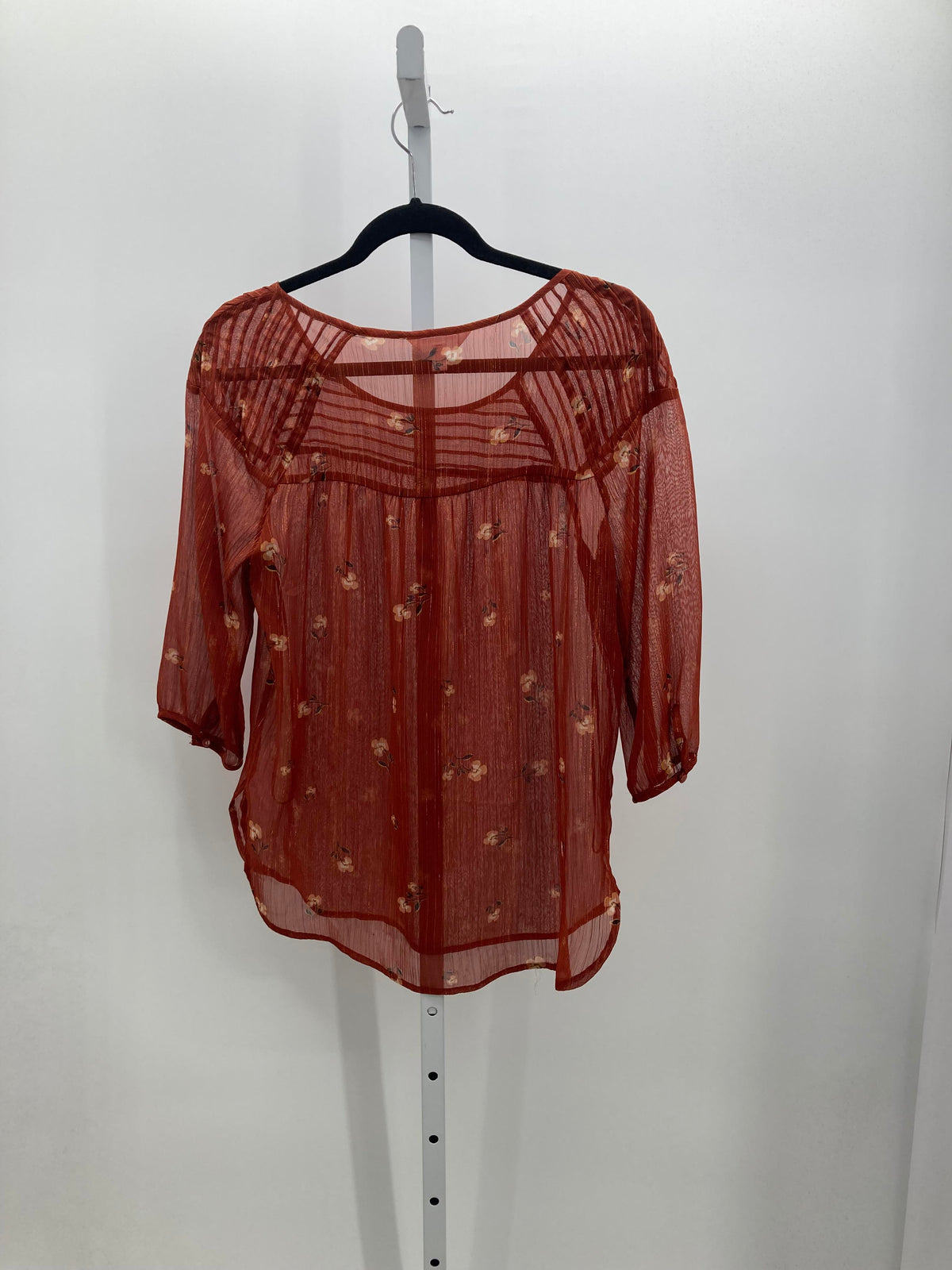 Lauren Conrad Size Small Misses 3/4 Sleeve Shirt