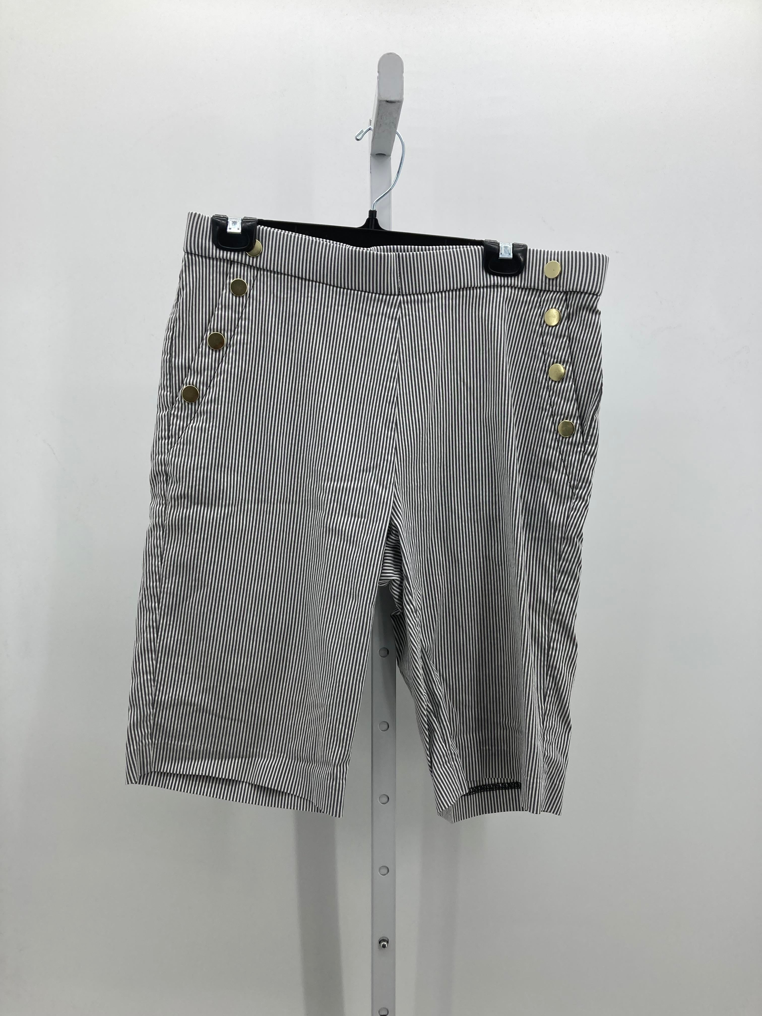 Liz Claiborne Size Large Misses Shorts