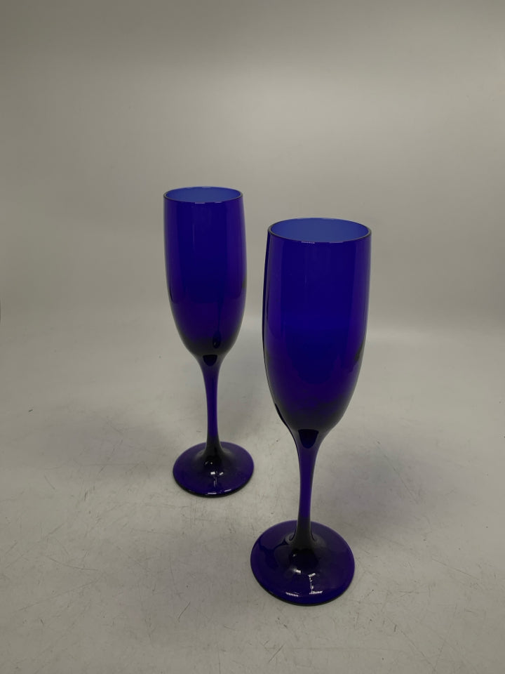 2 COBALT BLUE CHAMPAGNE GLASSES.