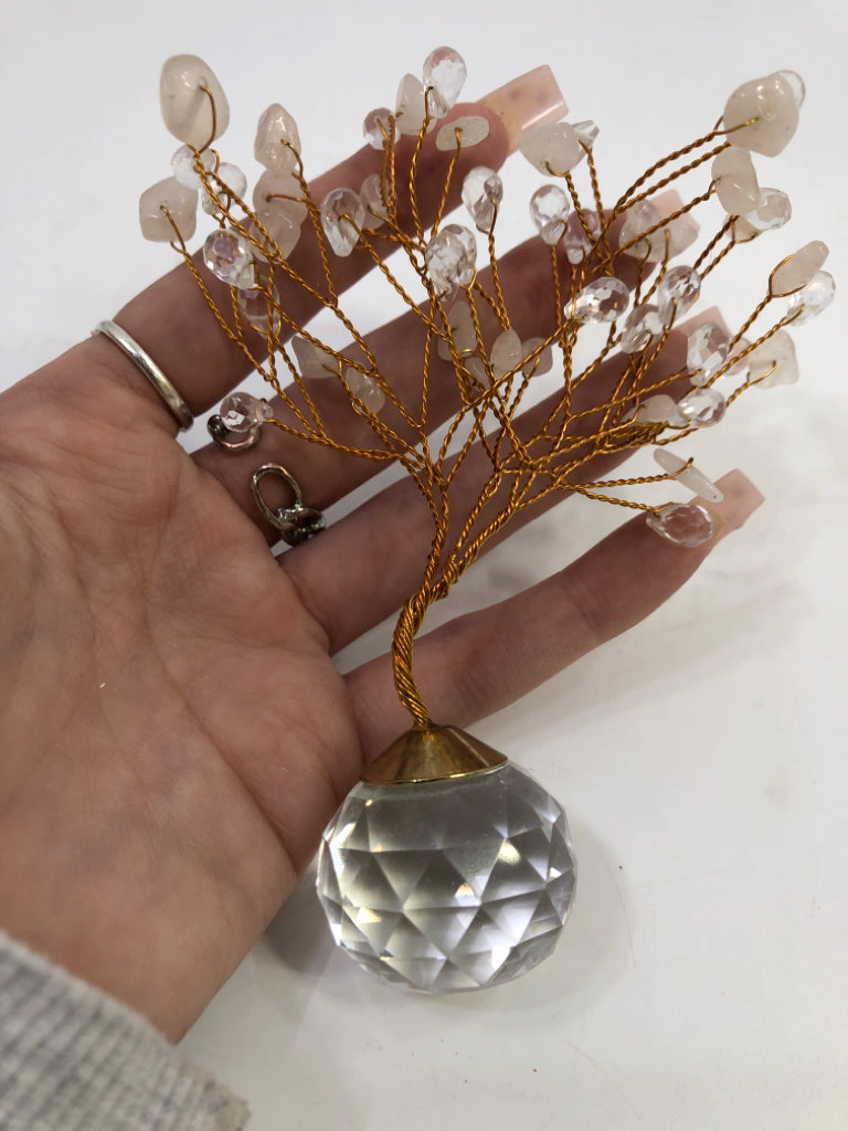 NIB SCOUT TREE OF LIFE SUN CATCHER.