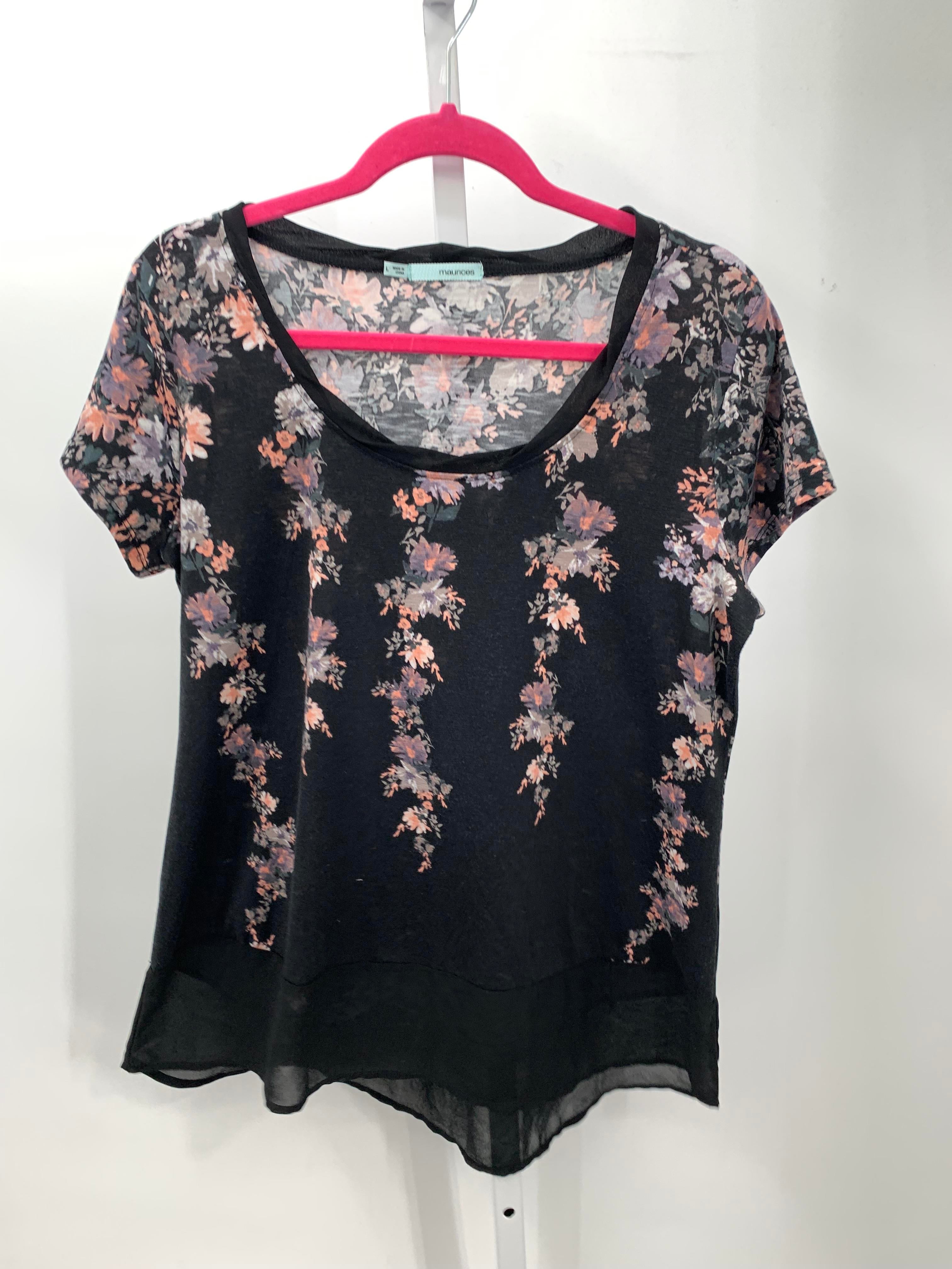 Maurices Size Large Misses Short Sleeve Shirt