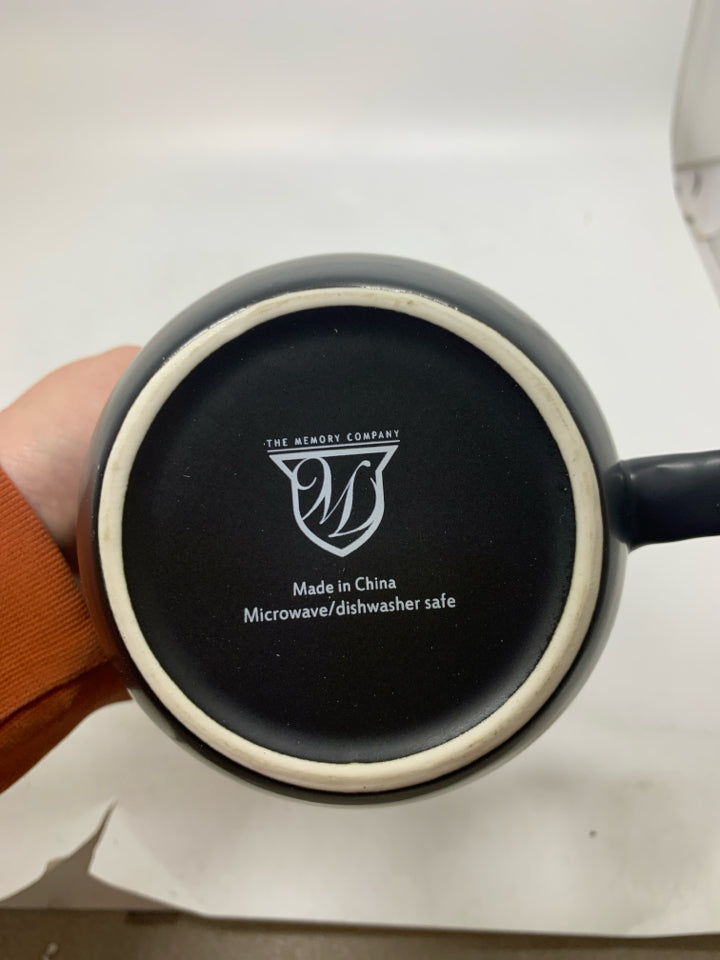 MATTE BLACK PATRIOTS SYMBOL MUG.