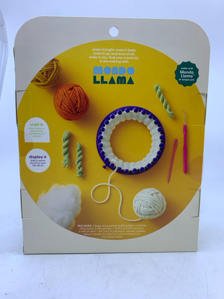 NIB LOOM PUMPKIN KIT.