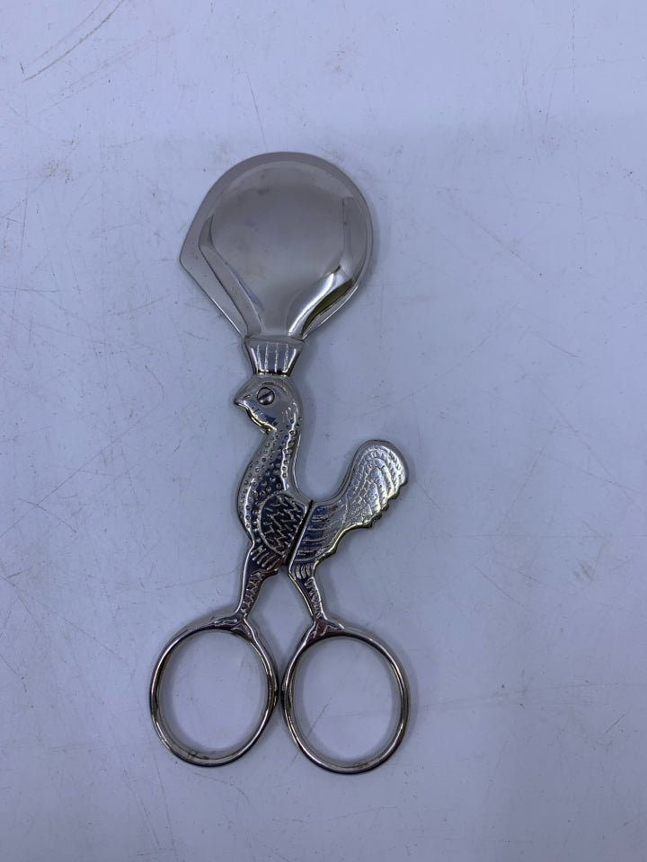 NIP NICKEL METAL EGG TOPPER MADE IN ITALY ROOSTER SHAPED.