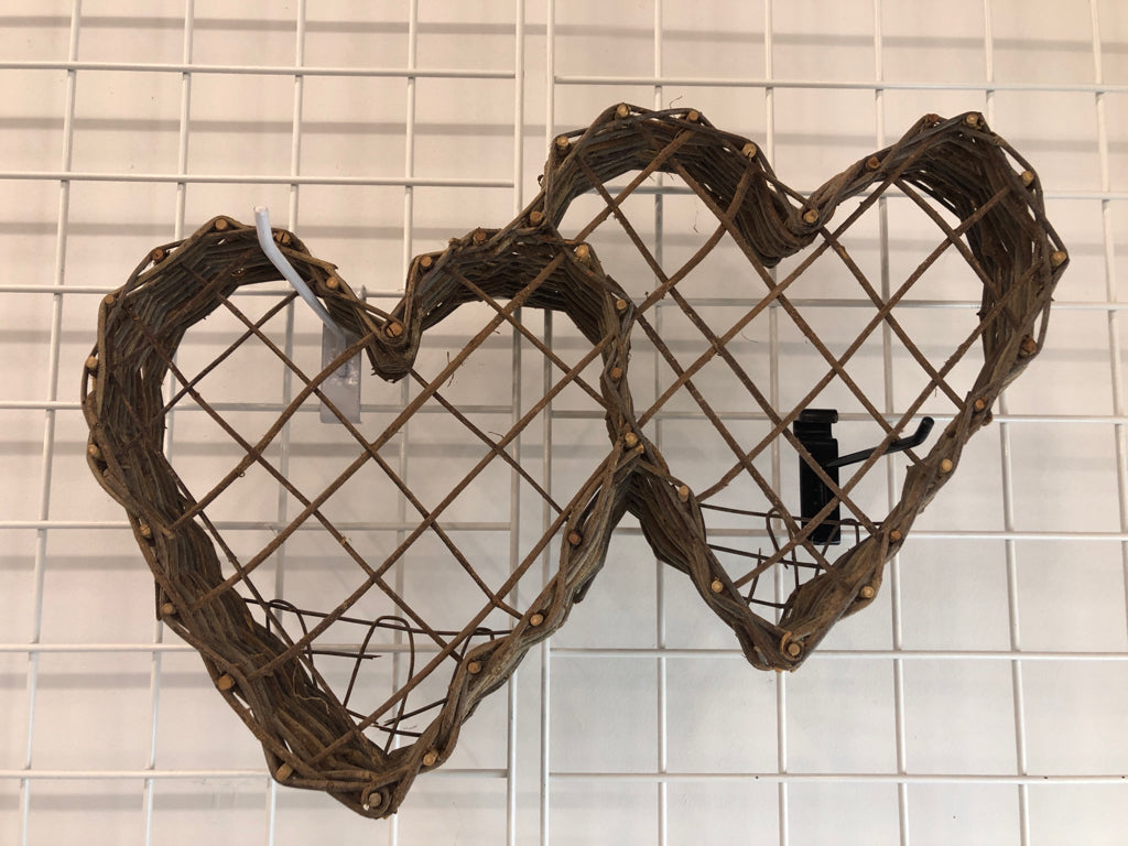 DOUBLE HEART WOVEN BASKET DECOR.