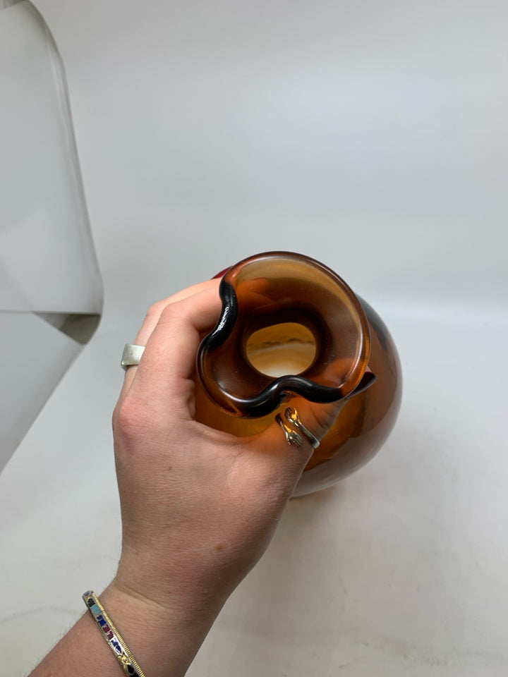 LARGE GLASS UNEVEN SHAPE VASE.