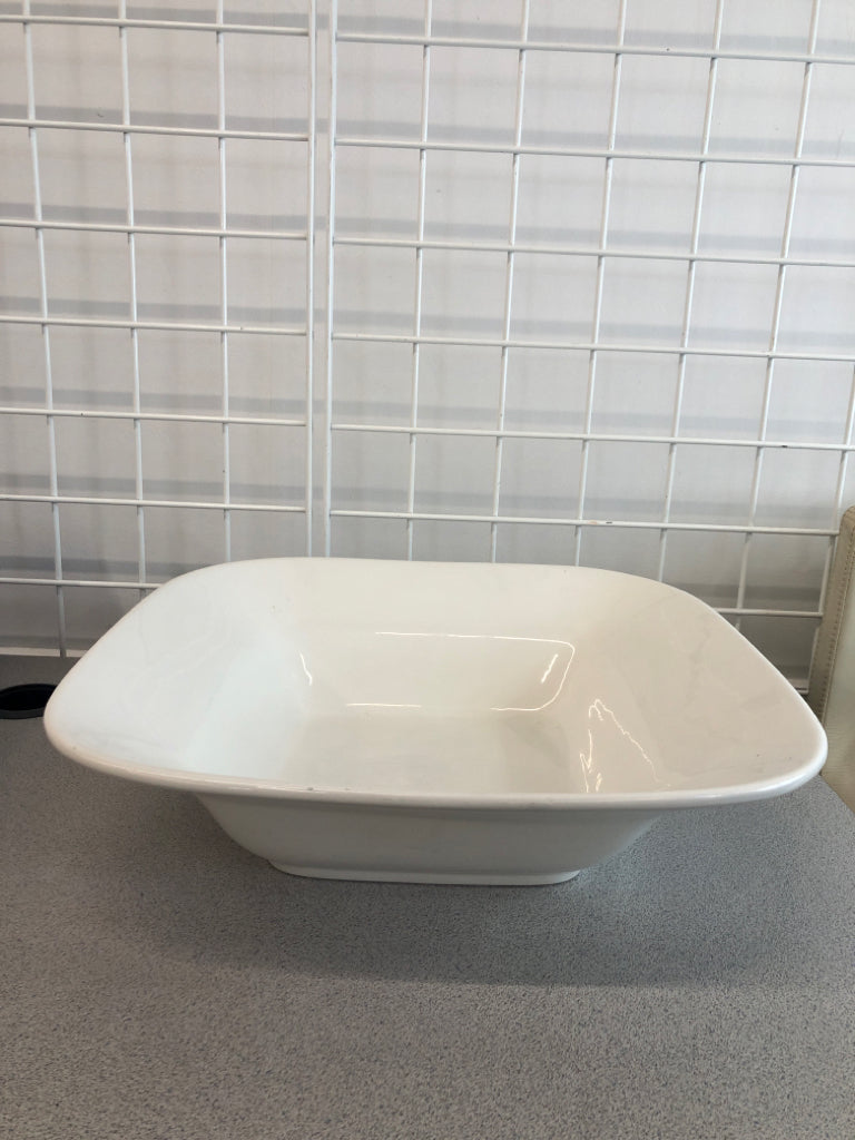 LG WHITE SERVING BOWL.