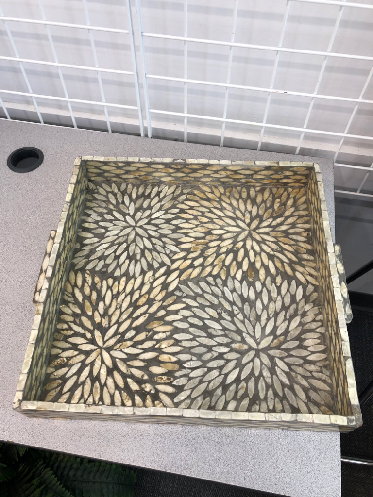 OPALESCENT STARBURST TRAY.