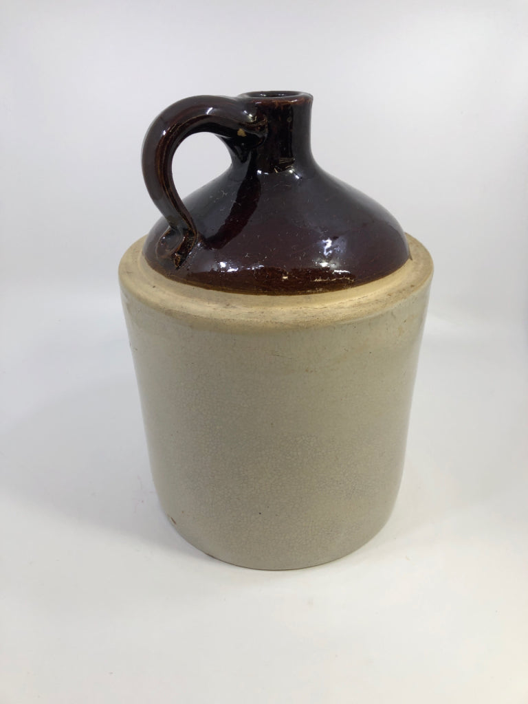 VTG WESTERN STONEWARE GLAZED BROWN/TAN POTTERY JUG.