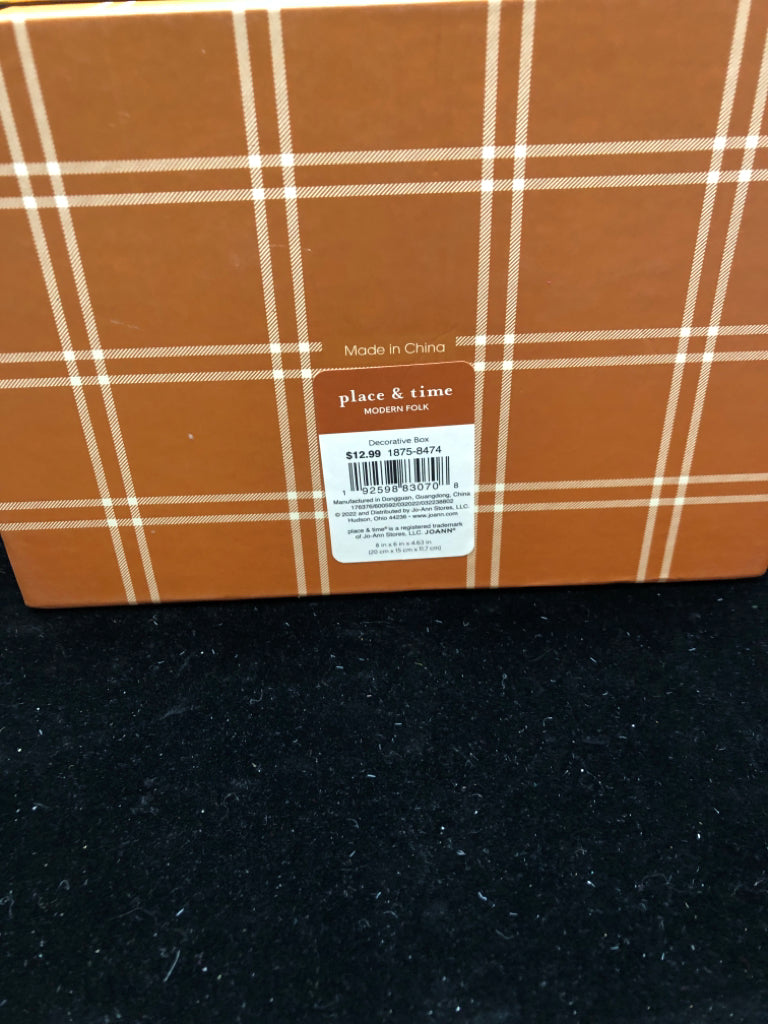 "HELLO PUMPKIN" GIFT BOX.