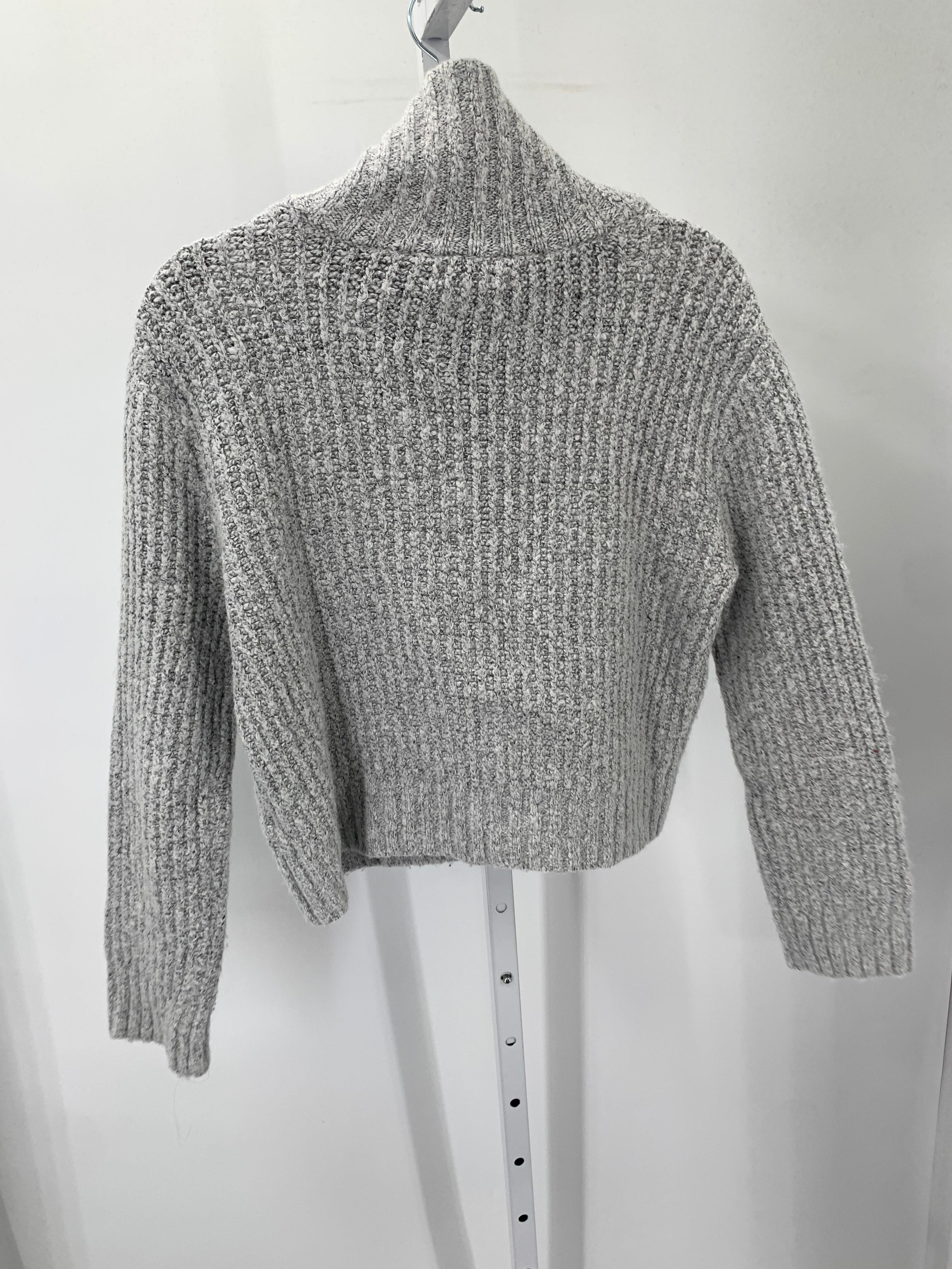 Size Medium Juniors Long Sleeve Sweater