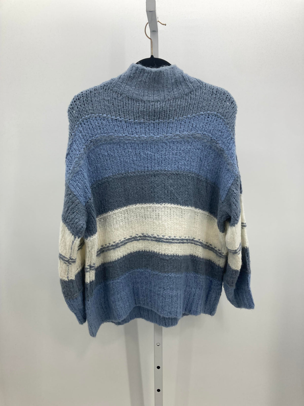 Size Small Juniors Long Sleeve Sweater