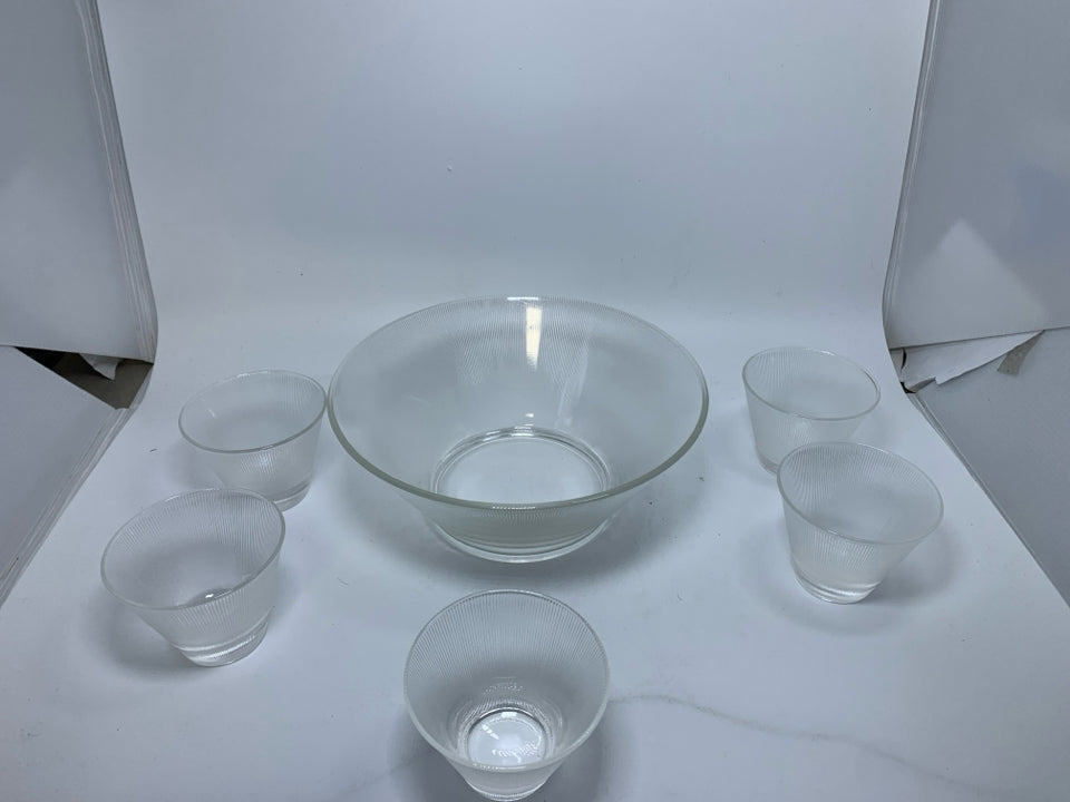 6 PC GLASS RIBBED BOWL W/ SMALL BOWLS.