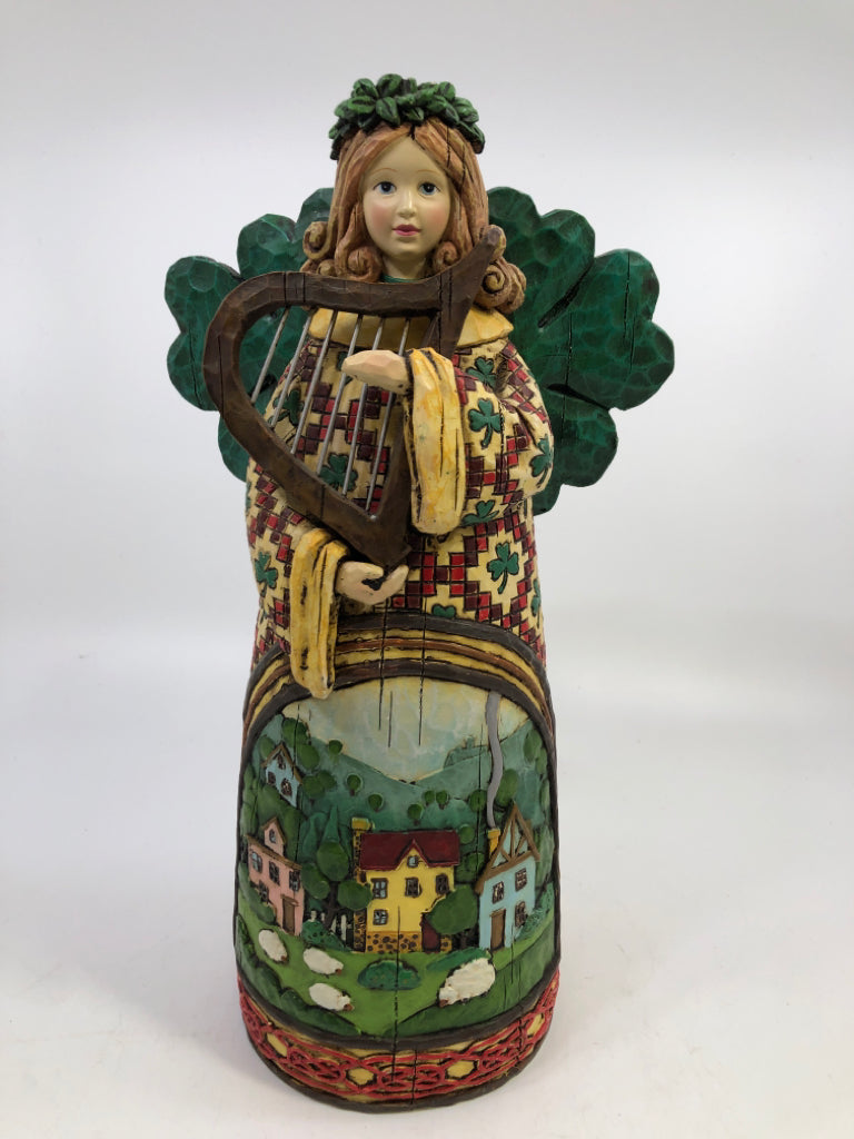 IRISH ANGEL W/SHAMROCK WINGS.