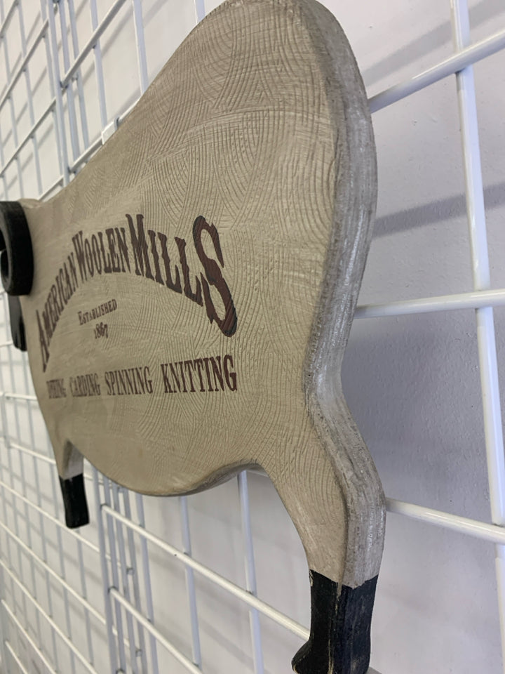 WOOD SHEEP AMERICAN MILLS WALL ART.