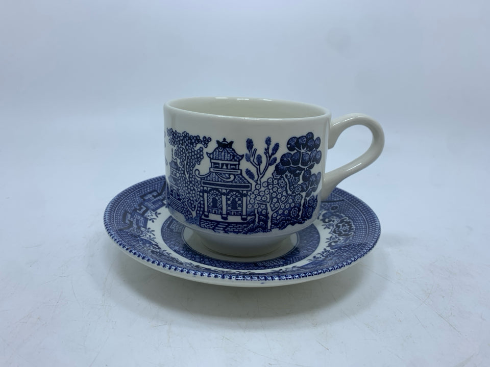 30PC CHURCHILL BLUE WILLOW SET SERV FOR 6.