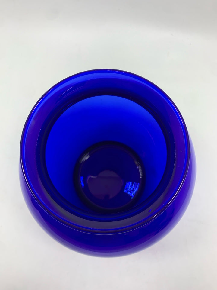 COBALT BLUE GLASS VASE.