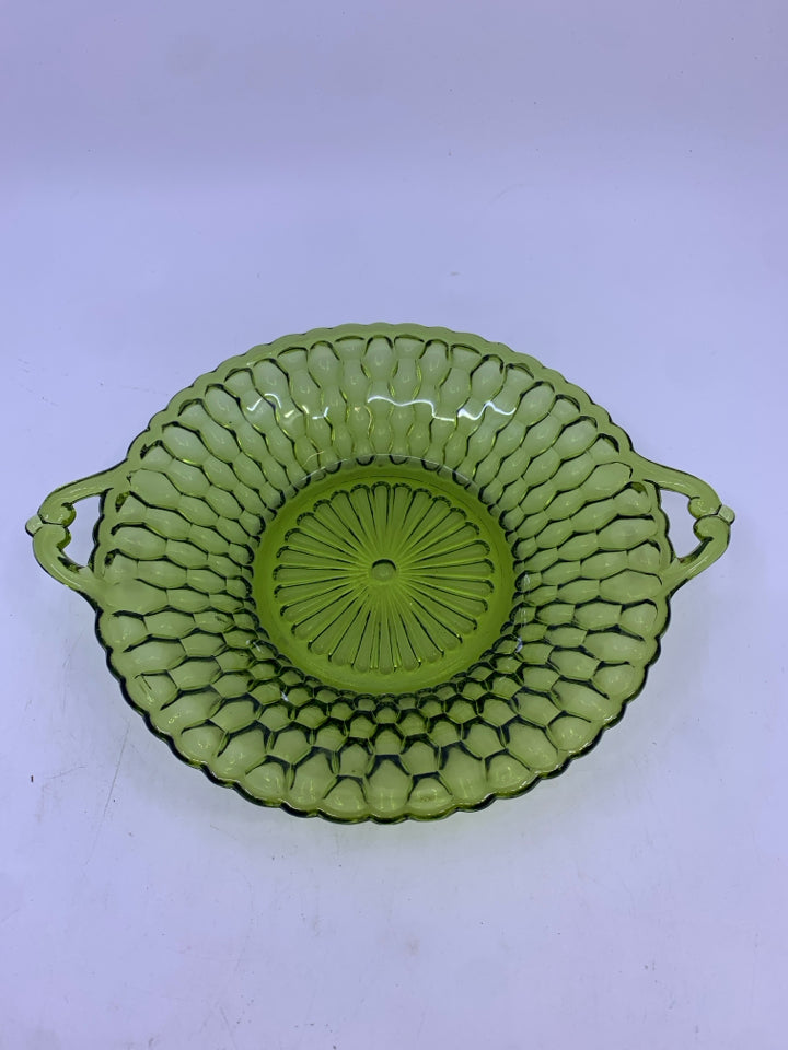 VTG GREEN HONEYCOMB PATTERN WITH HANDLES.