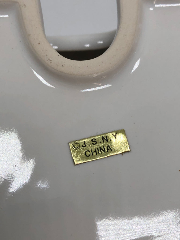 WHITE CERAMIC TEA BAG DISPENSER W/TEAPOT LID.