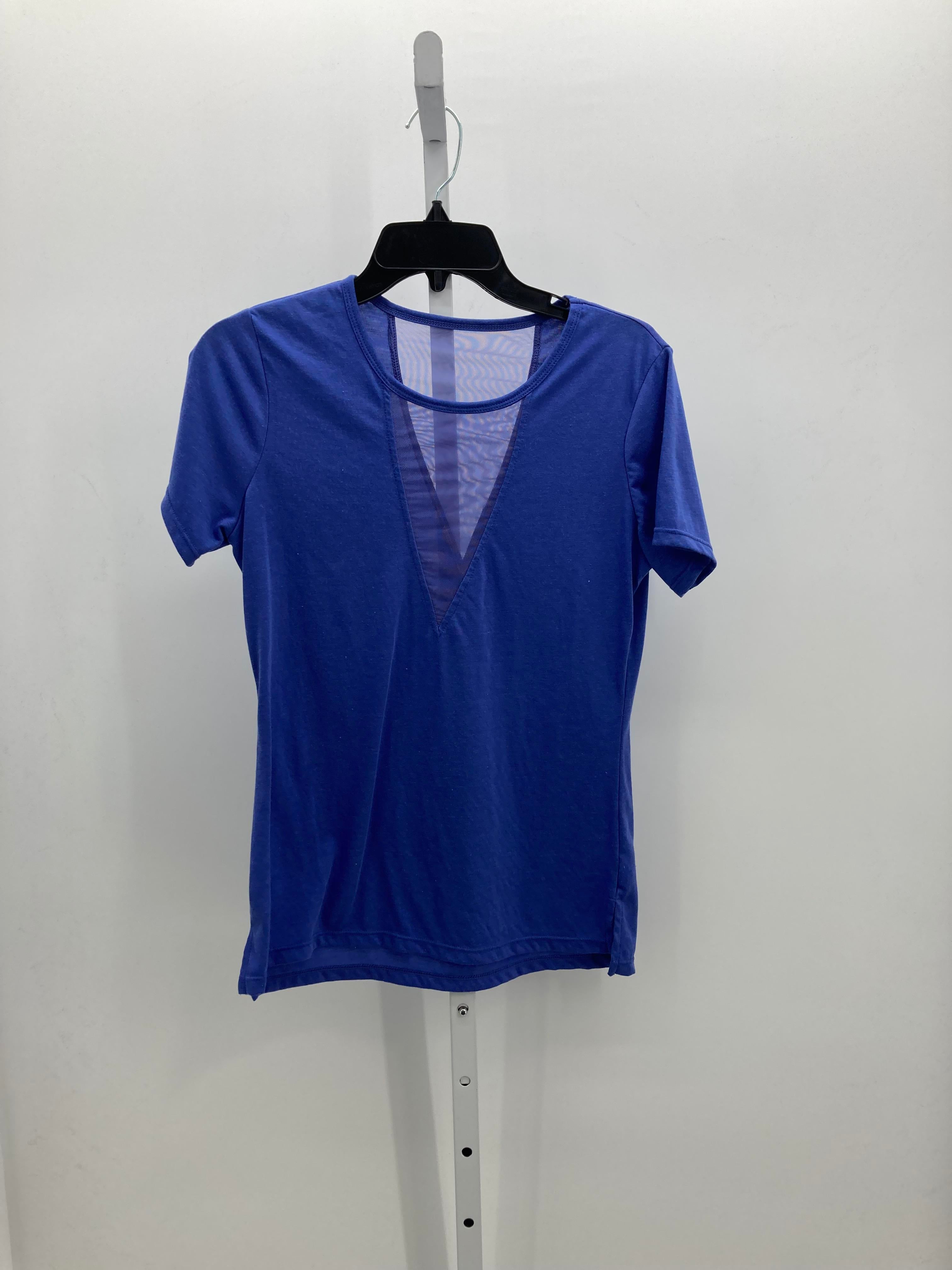 Size Small Misses Short Sleeve Shirt