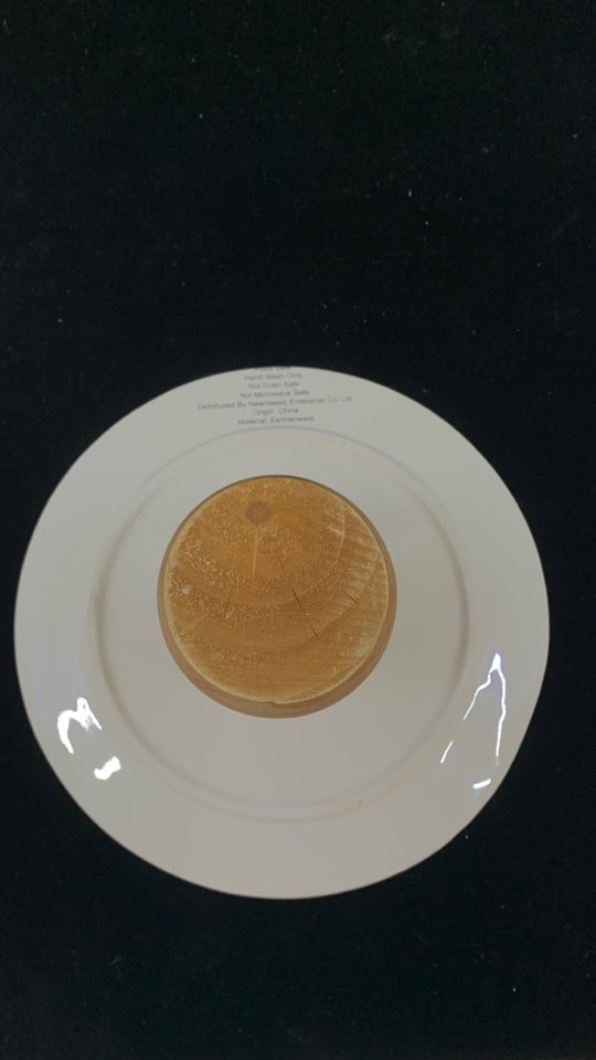 WHITE CERAMIC DESSERT SERVER W/WOOD BASE.