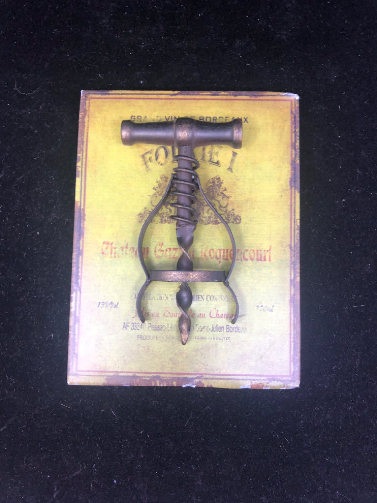 WINE BOTTLE OPENER WALL ART.