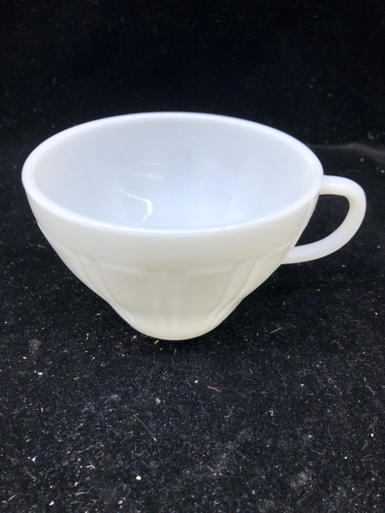 VTG MILK GLASS CORNING WARE TEACUP/SAUCER.