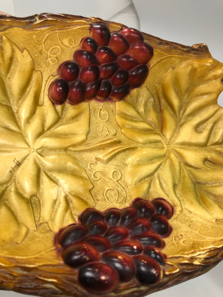 RESIN GRAPES AND LEAVES BOWL.