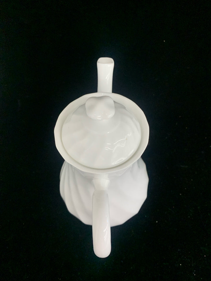 VTG TALL WHITE ROYAL TUSCAN COFFEE POT.