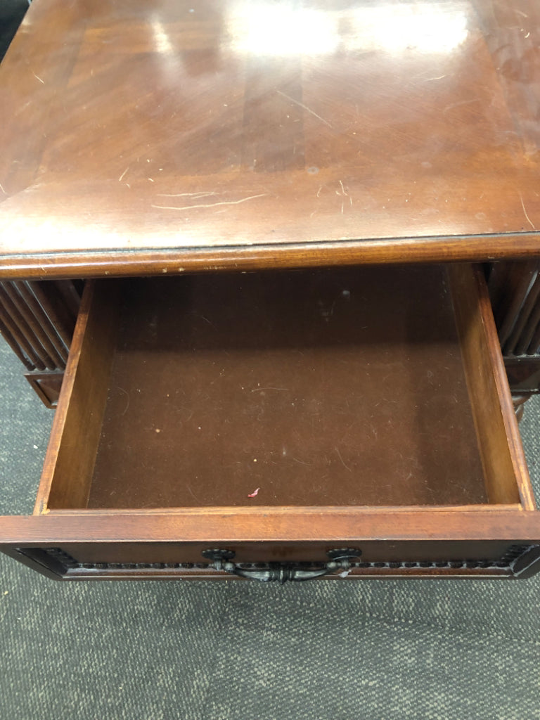 DARK WOOD END TABLE.