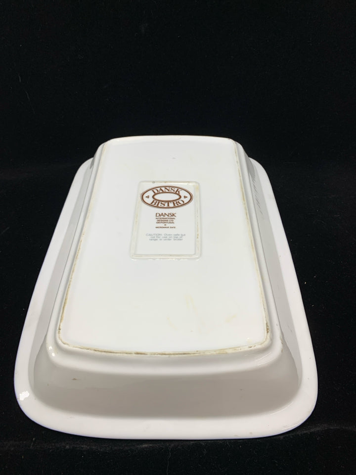DANSK RECTANGLE BAKING DISH W/BLUE RIM.