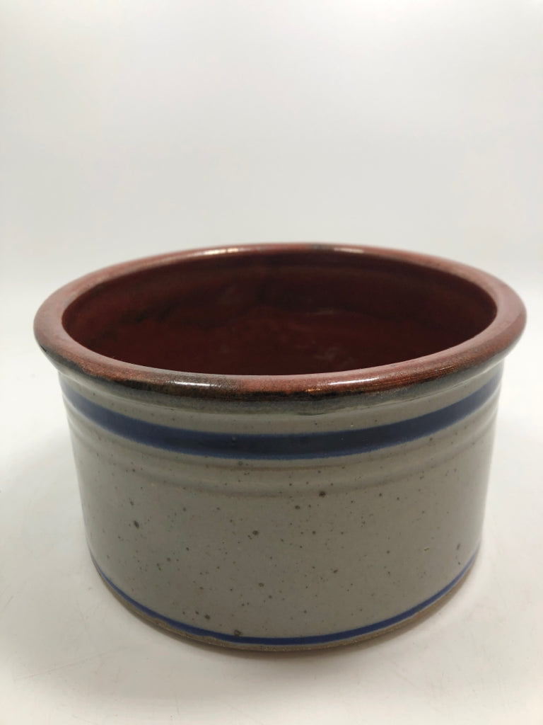 WESTMINSTER BLUE SPECKLED STONEWARE CROCK.