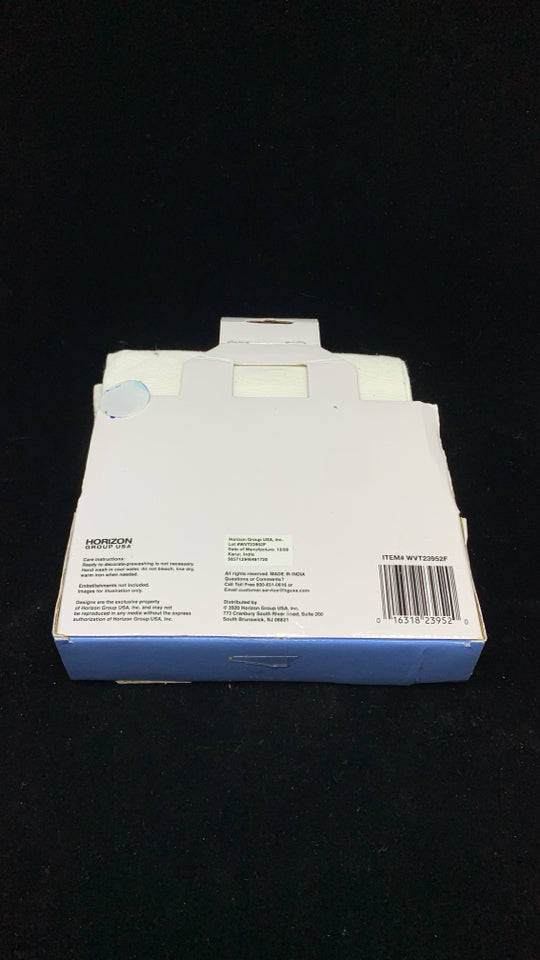 NIP 3PK WHITE TOTE BAGS.