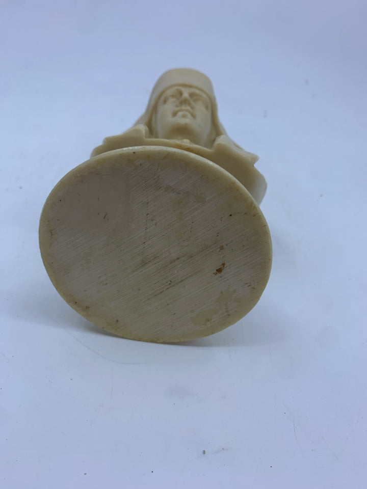 RESIN TAN GENERAL FIGURE.