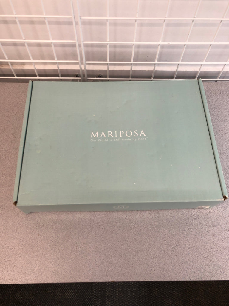 MARIPOSA PEARLED ALUMINUM OBLONG CASSEROLE CADDY IN BOX.