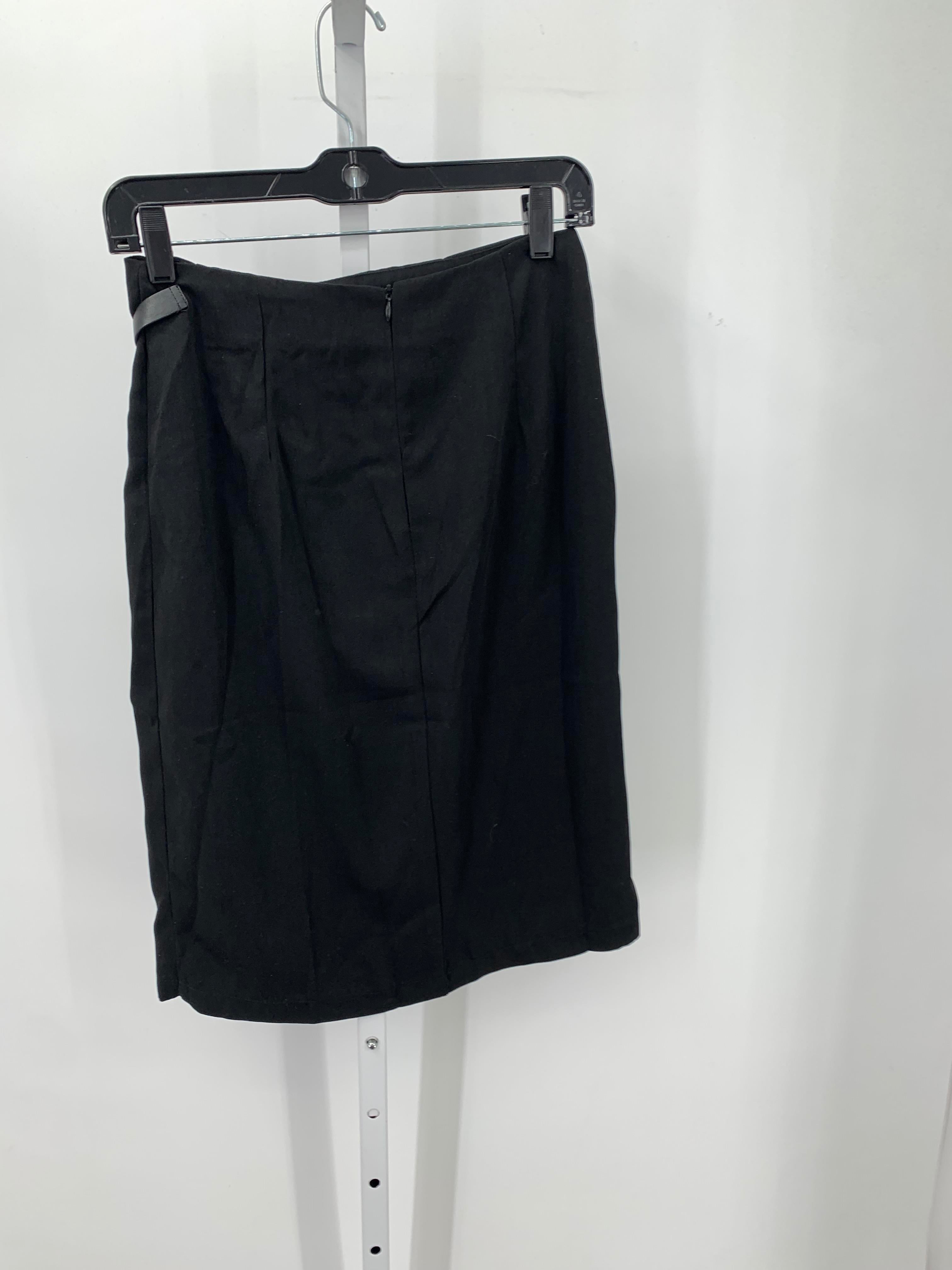 Size Small Juniors Skirt