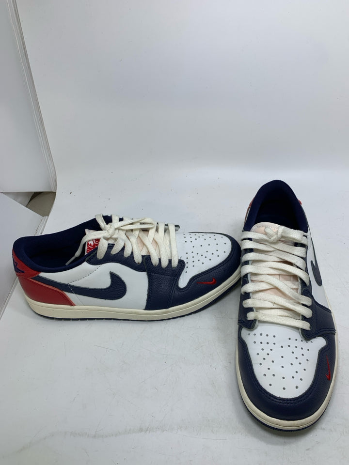 Air Jordans 1 Retro OG Low Howard University Sneakers