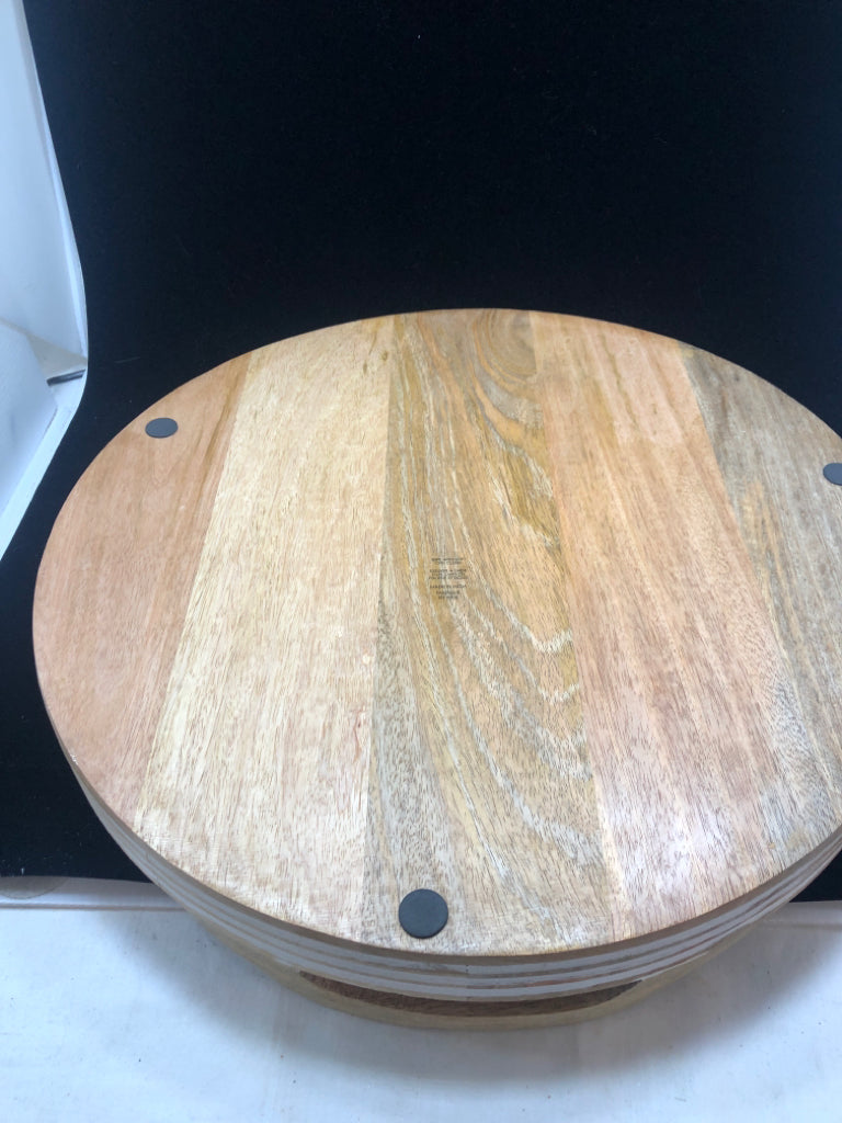 RUSTIC WOODEN TRAY.