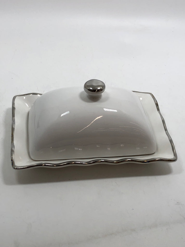 SILVER RIMMED COVERED BUTTER DISH.