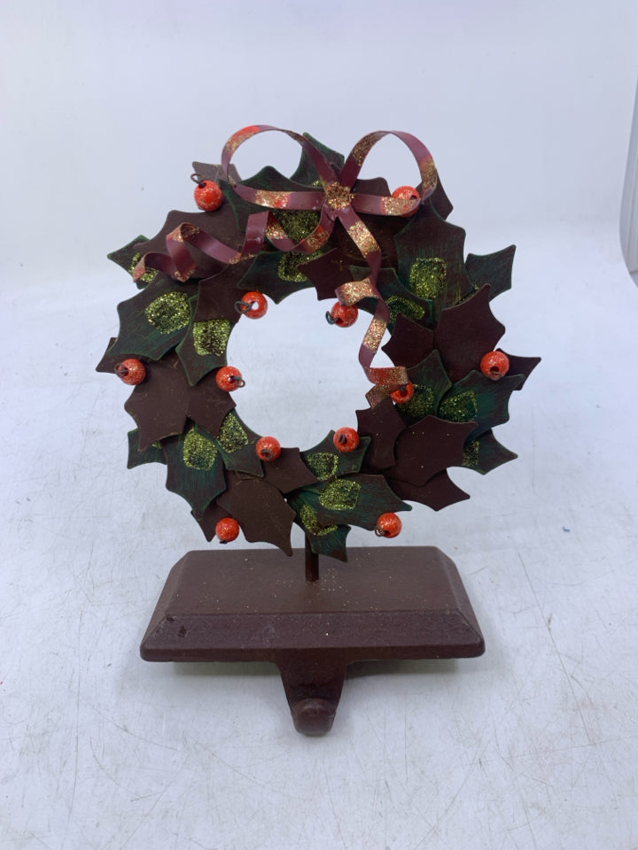 BROWN METAL W/ WREATH PIP BERRIES.