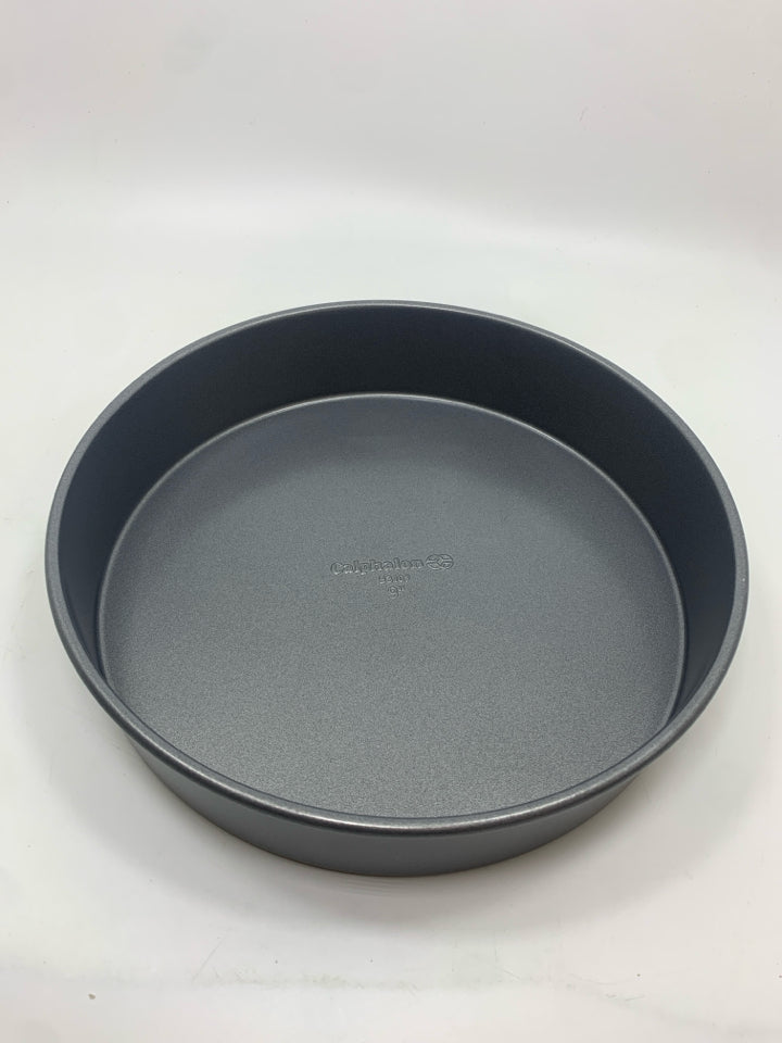 ROUND NON STICK CAKE PAN.