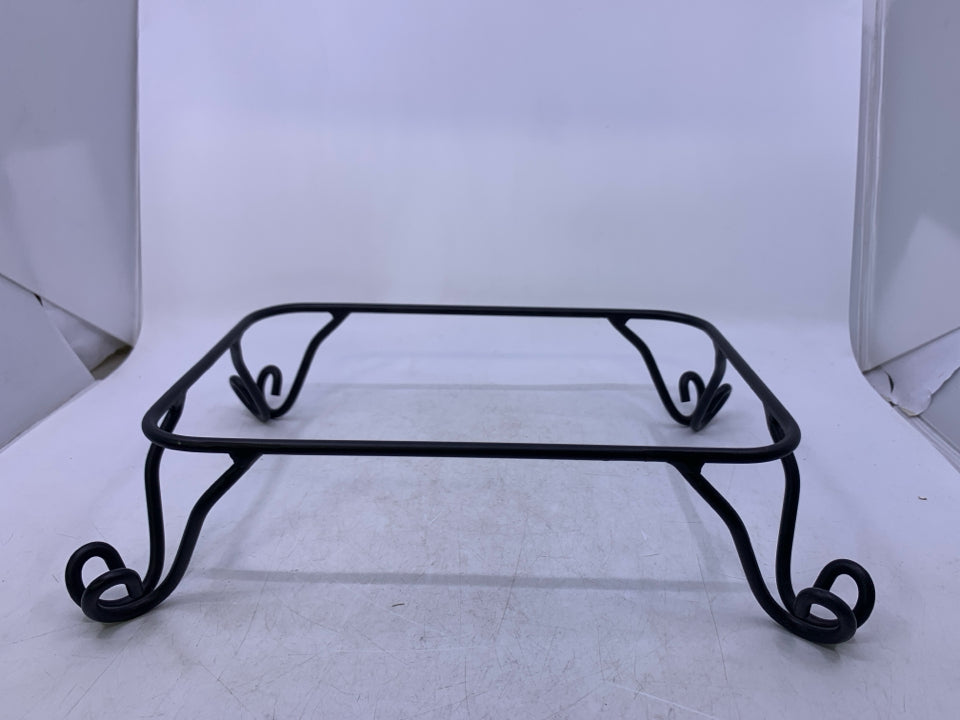 WROUGHT IRON RECTANGULAR PEDESTAL STAND.