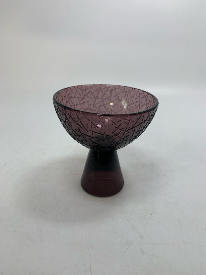 VTG DARK PURPLE TEXTURED EGG CUP.