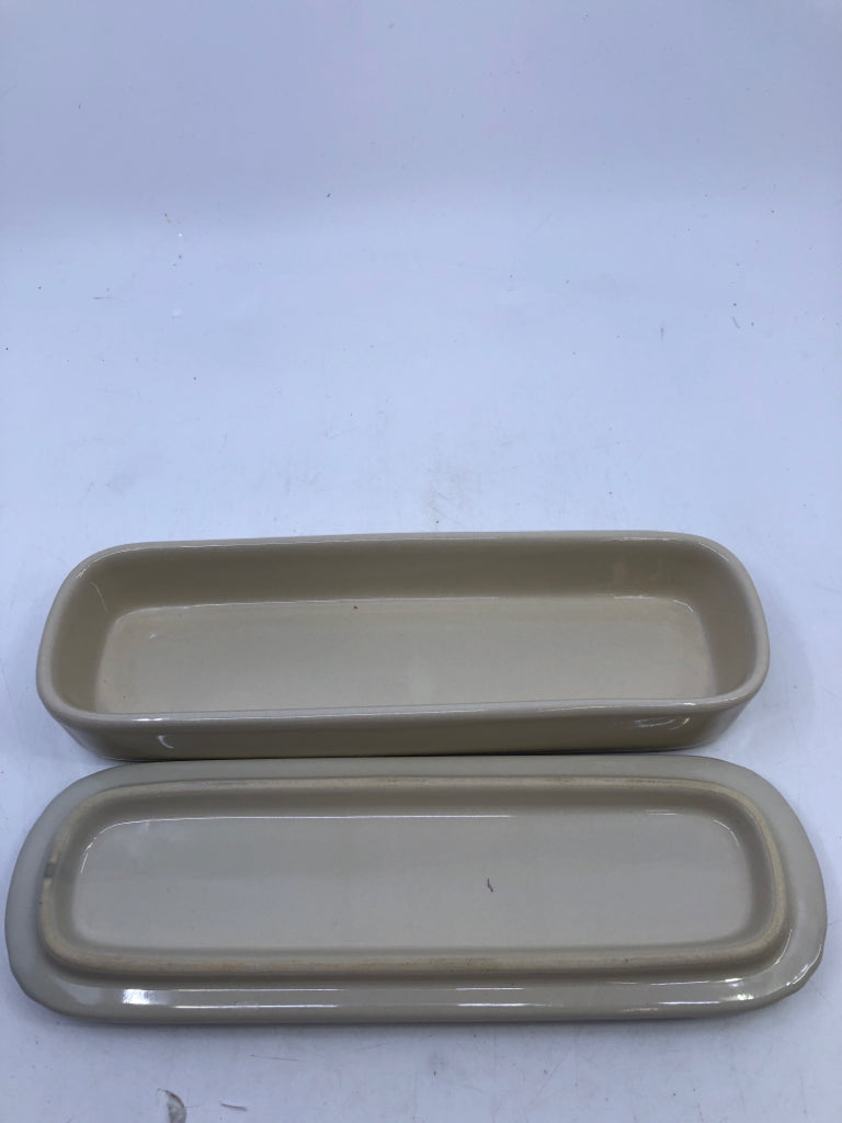 OVAL CERAMIC BEIGE JEWELRY BOX W/ LID MULTI COLORED FLOWERS.