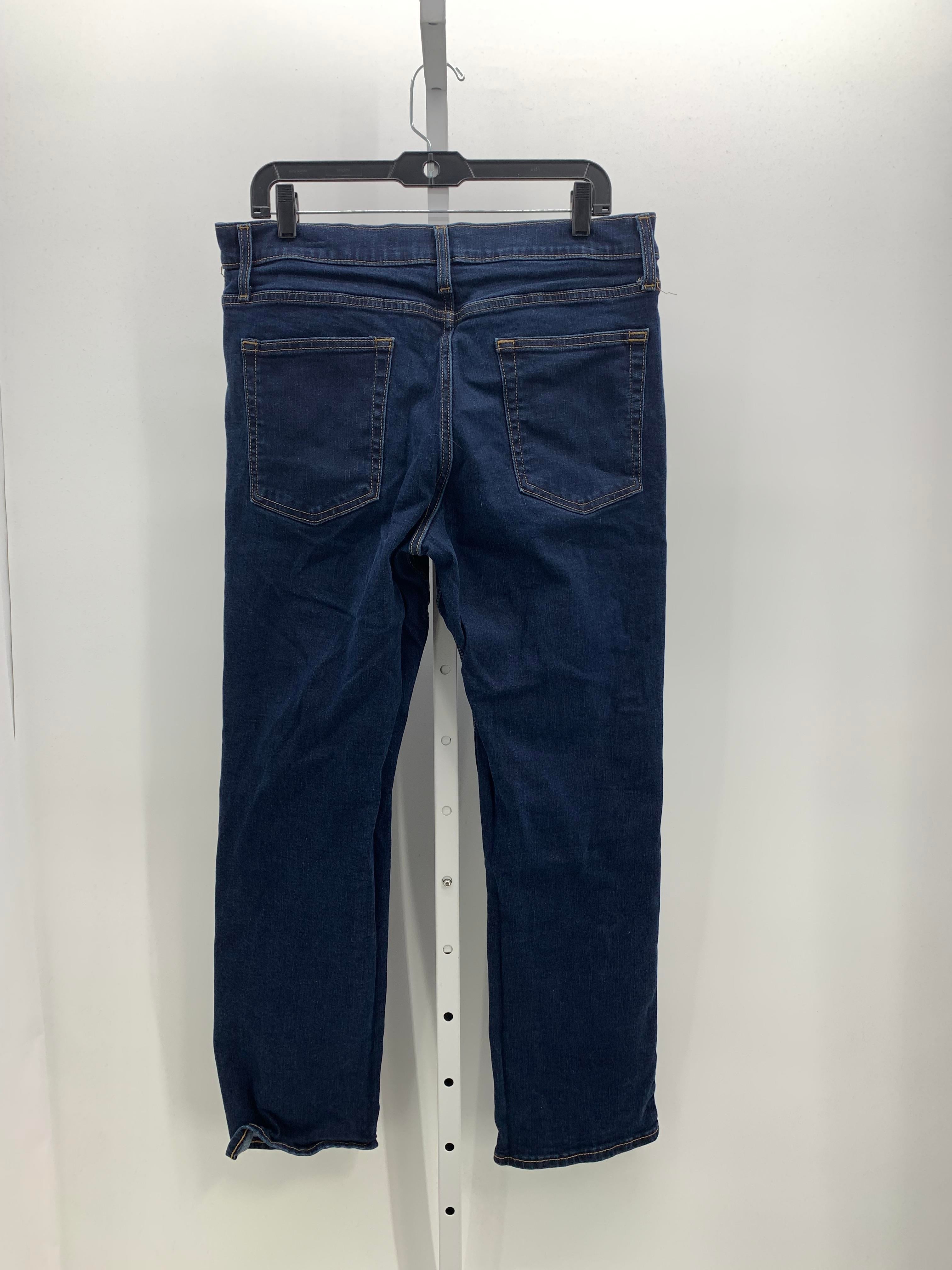 STRAIGHT FIT JEANS