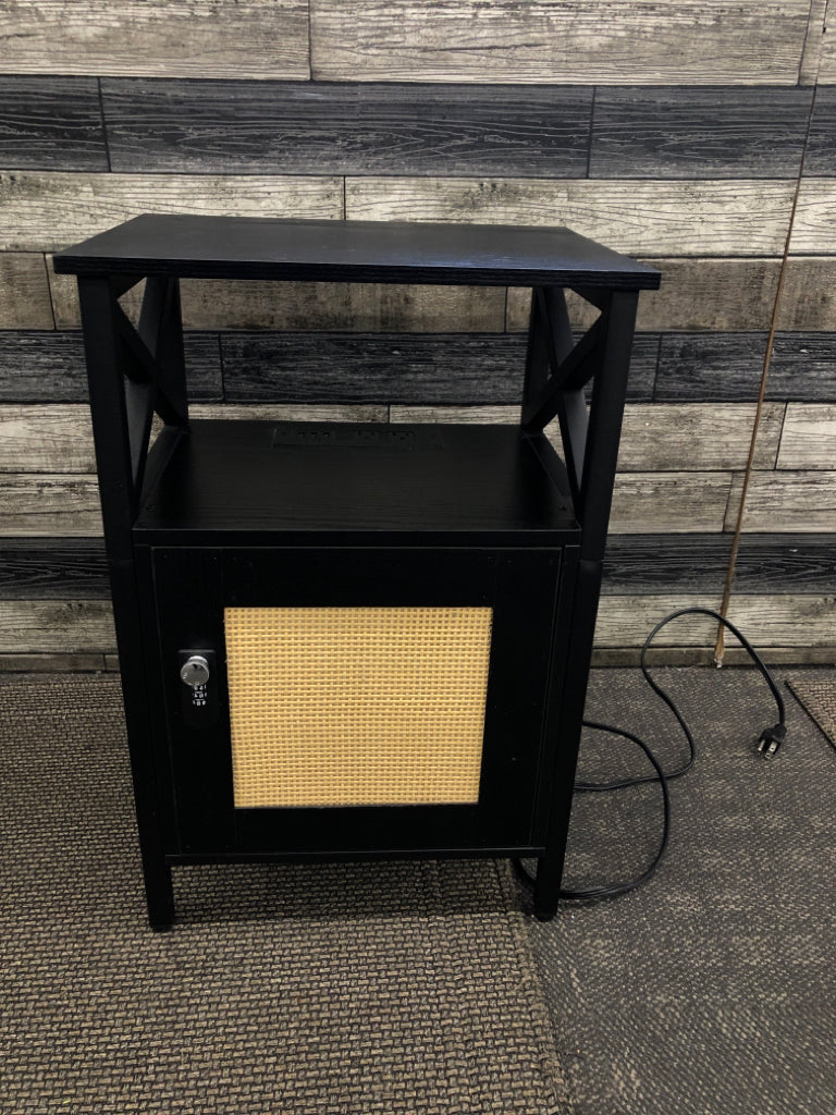 BLACK SIDE TABLE CABINET W/OUTLET USB PORTS.