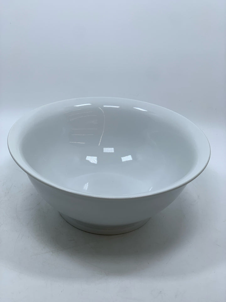 WHITE PORCELAIN SERVING BOWL.