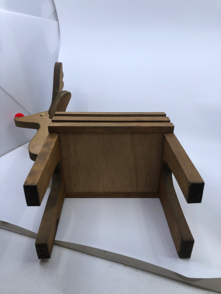 DARK WOOD REINDEER PLANTER.